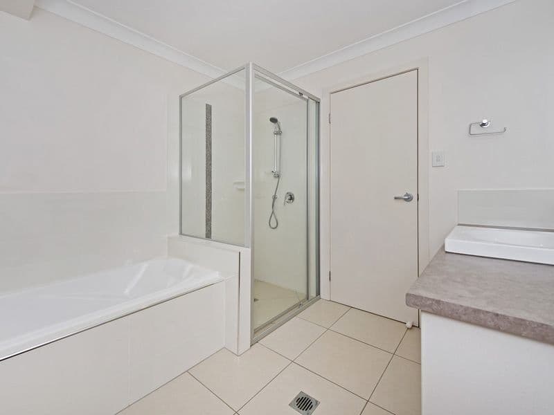 39 Runway Drive, Upper Coomera QLD 4209, Upper Coomera - Thumbnail 6