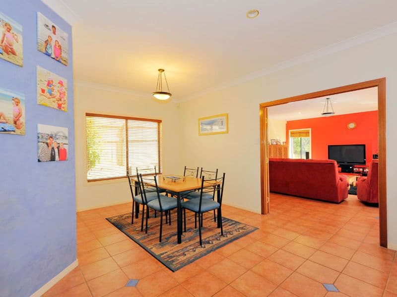 9 Kakirra Place, EIGHT MILE PLAINS QLD 4113, Eight Mile Plains - Thumbnail 8