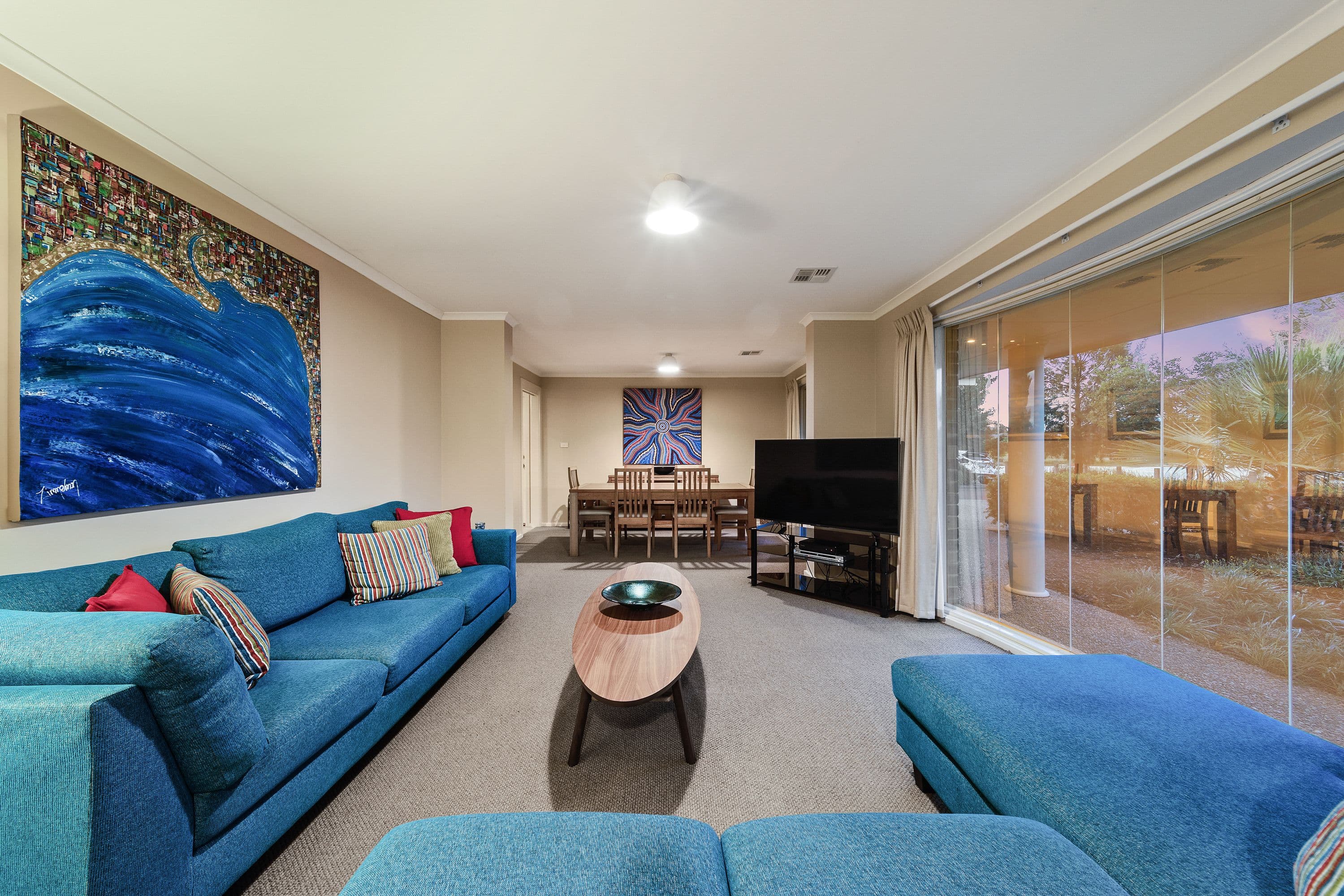 33 Strayleaf Crescent, Gungahlin ACT 2912, Gungahlin - Thumbnail 4