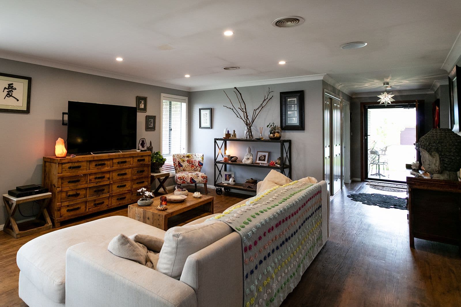 8 Lombardy Way, Orange - Thumbnail 2