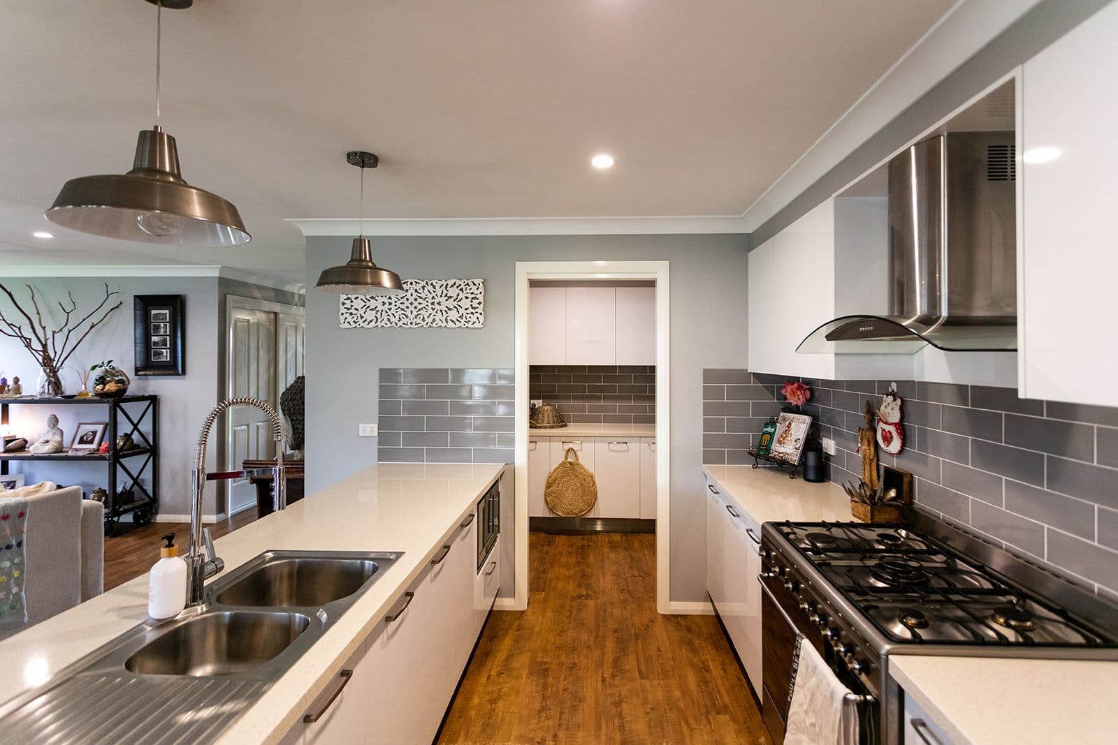 8 Lombardy Way, Orange - Thumbnail 7