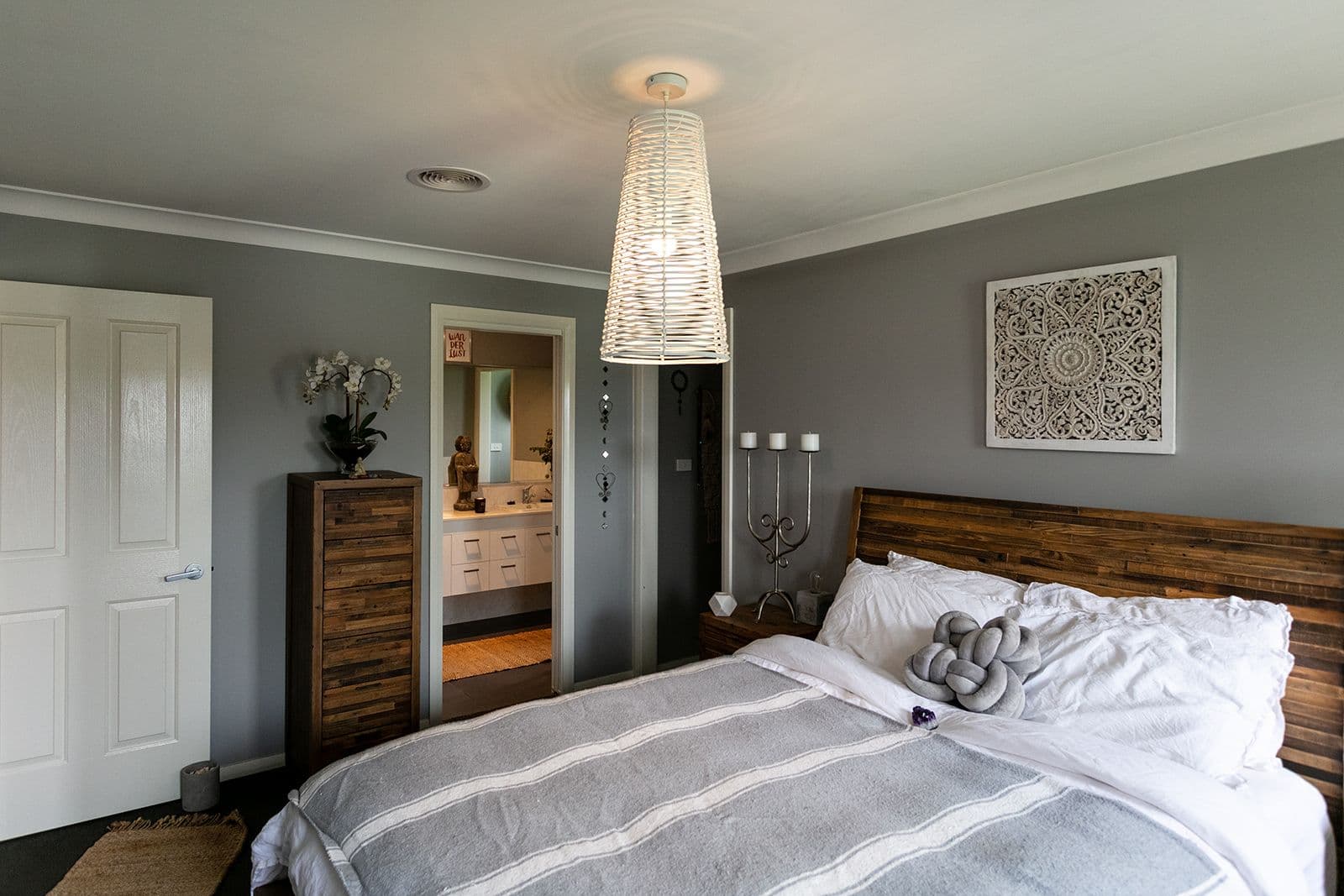 8 Lombardy Way, Orange - Thumbnail 8