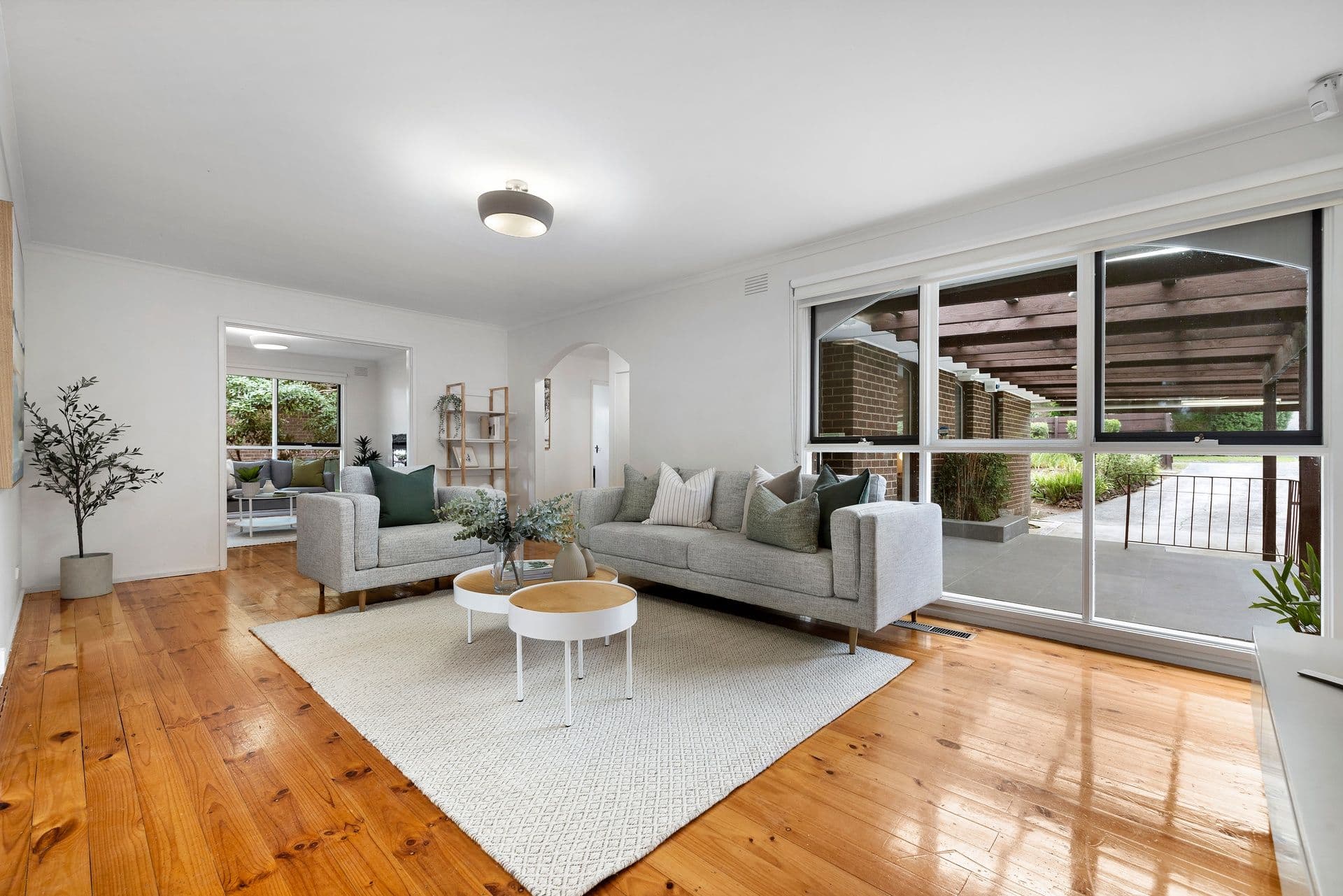 64 Smyth Street, Mount Waverley VIC 3149, Mount Waverley - Thumbnail 3