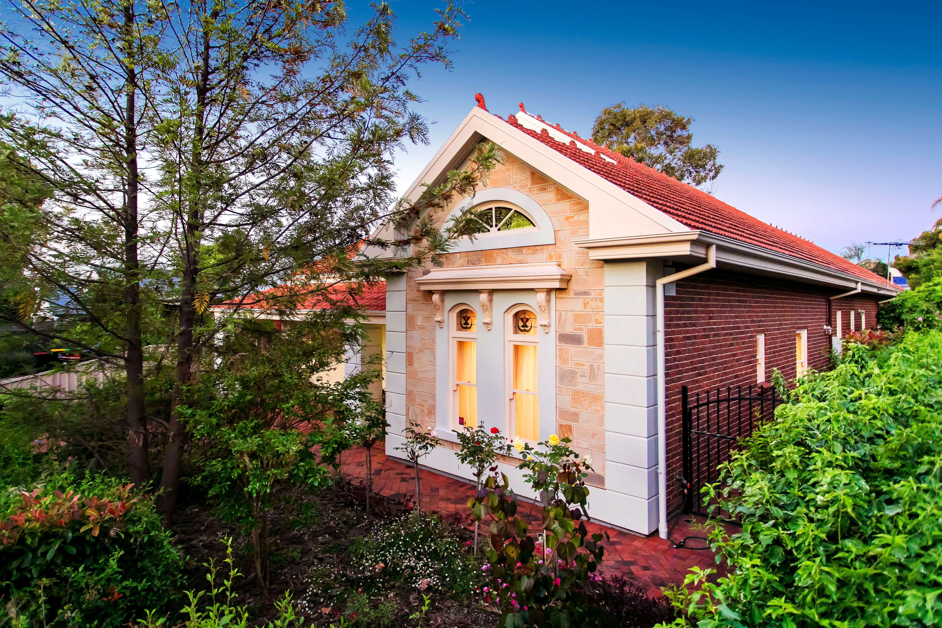 12 Gurrs Road, Kensington Park SA 5068, Kensington Park - Thumbnail 2