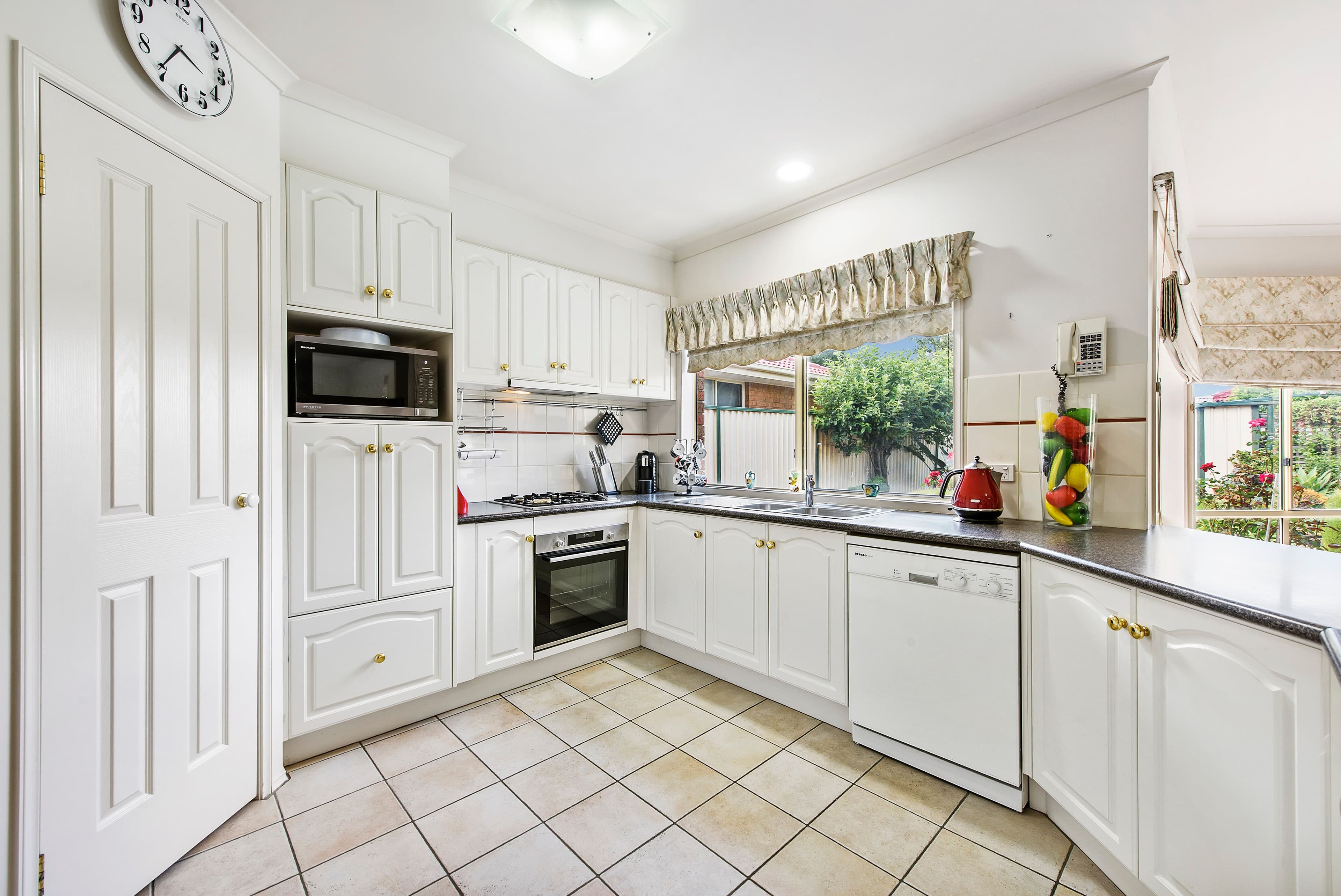 6 Antonie Avenue, Delahey VIC 3037, Delahey - Thumbnail 7