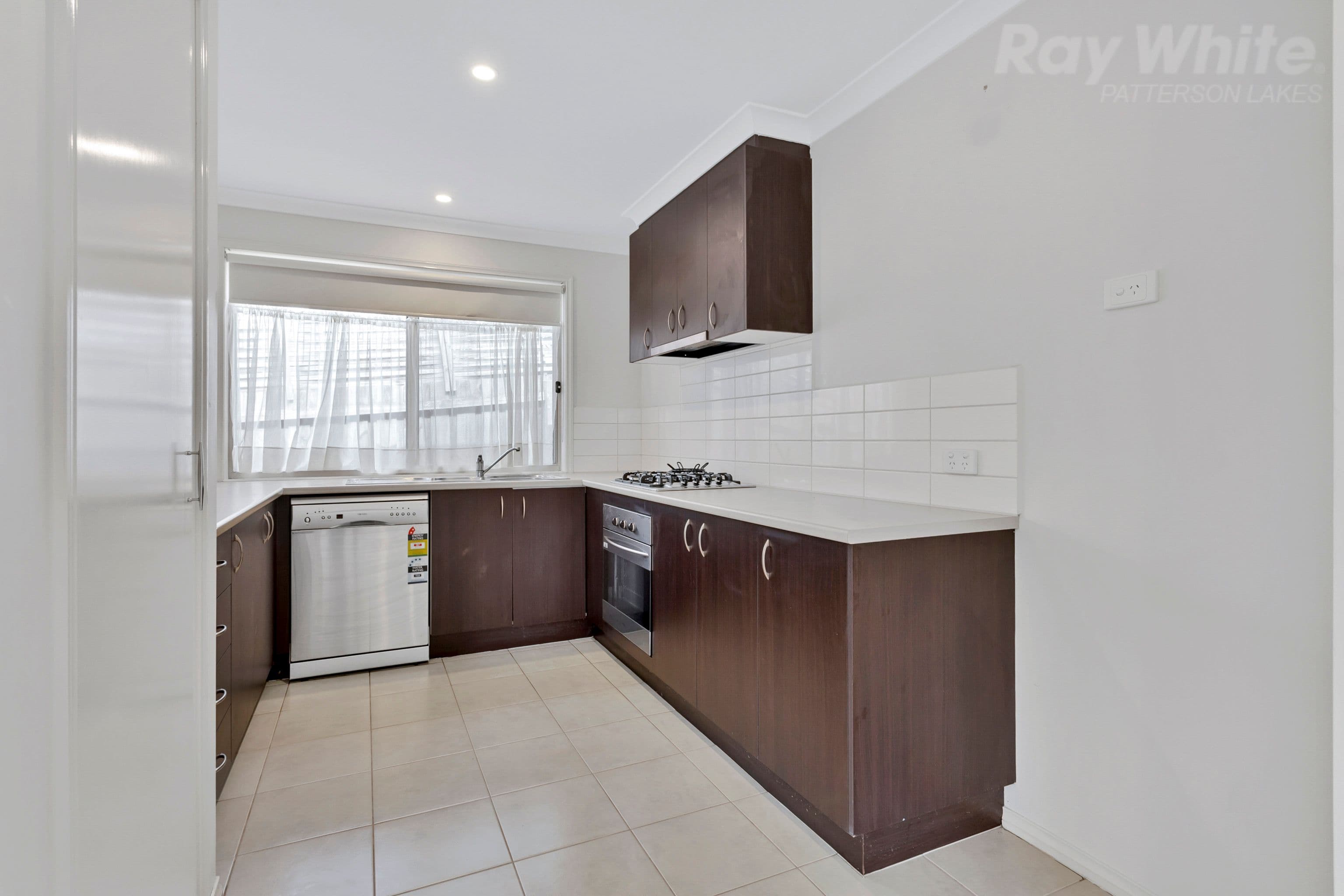 11 Wright Street, Carrum VIC 3197, Carrum - Thumbnail 2