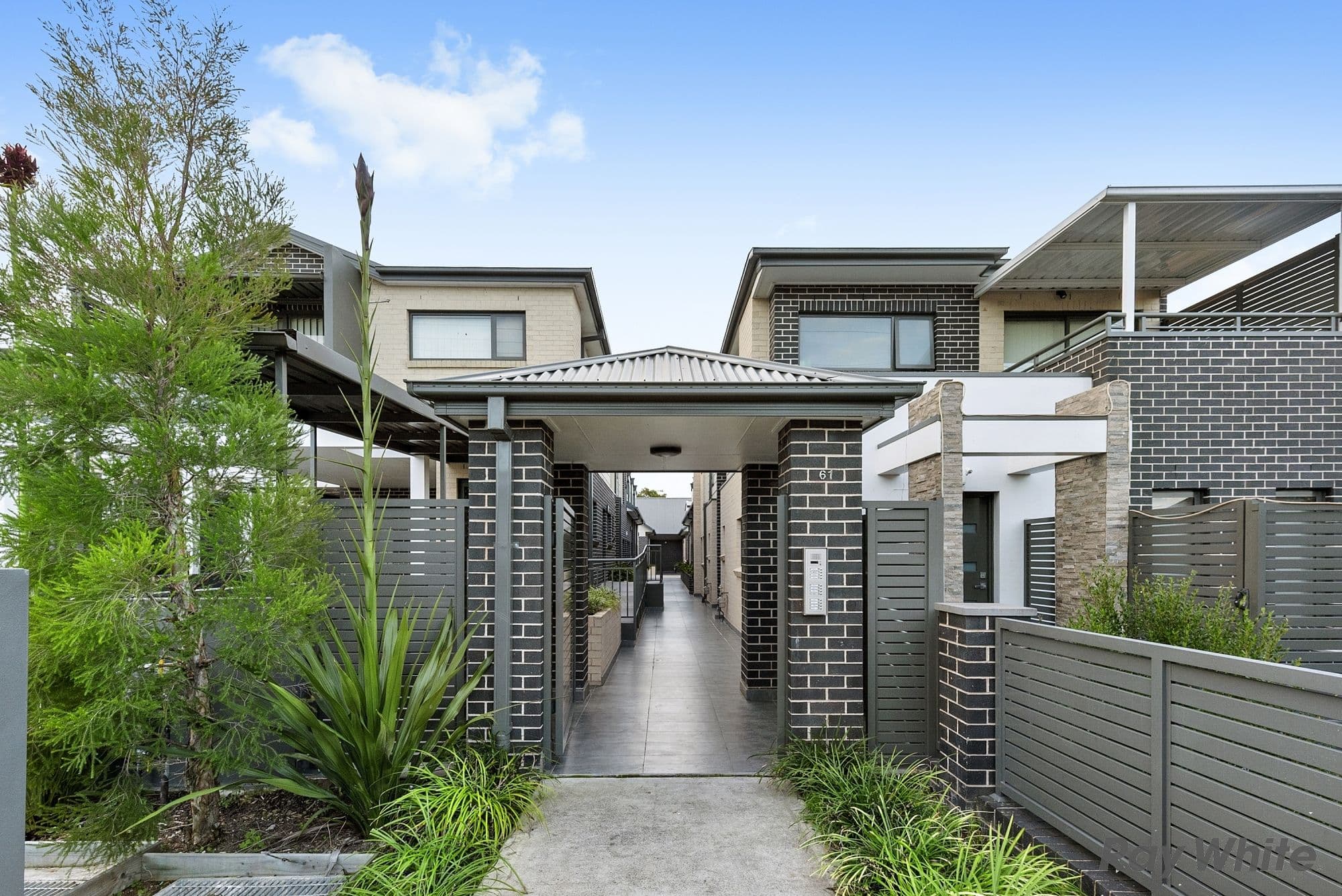 9/1 Gibson Close, Singleton, Singleton - Image 1
