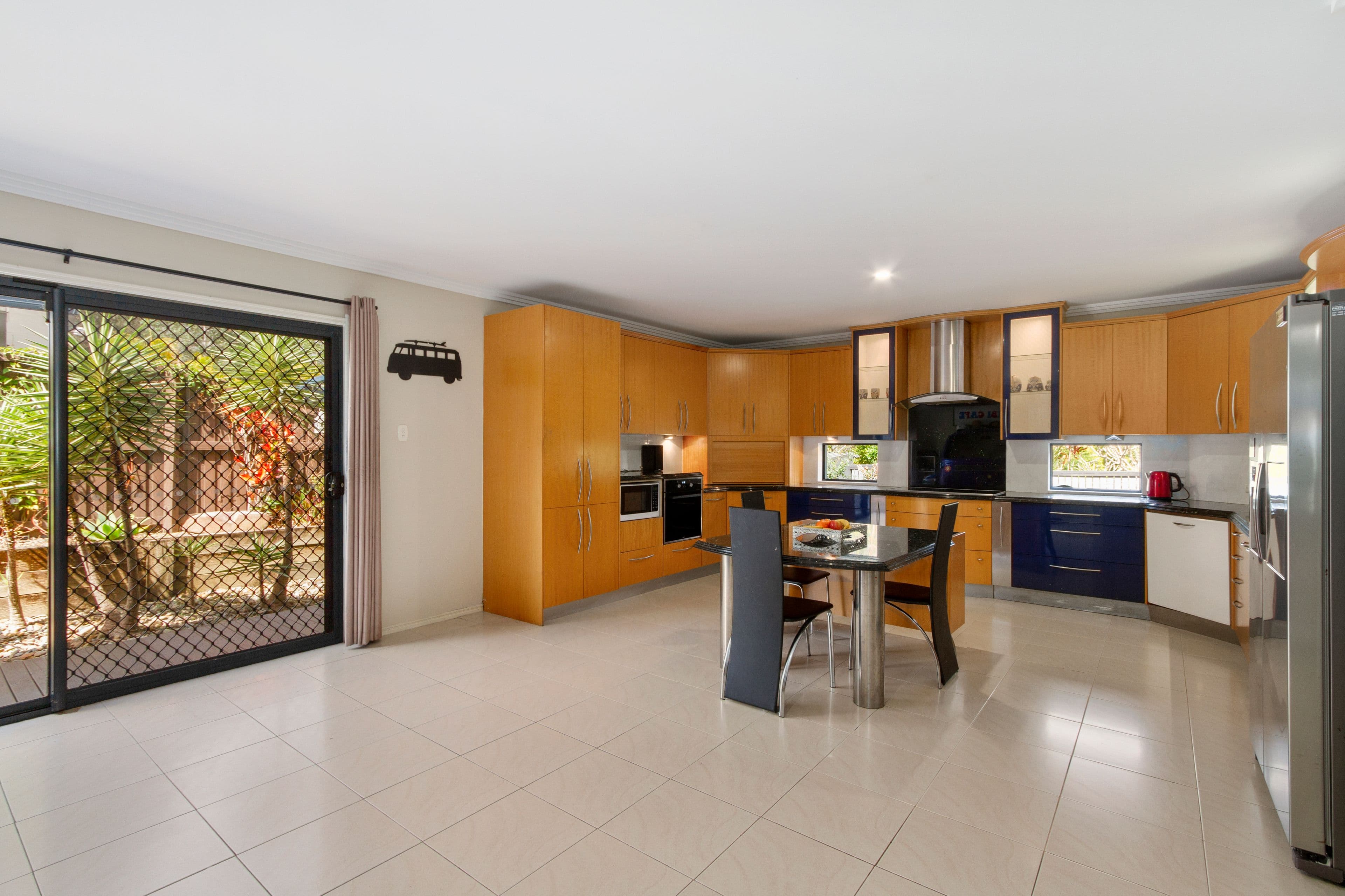 6 Mungindie Court, Mount Nathan QLD 4211, Mount Nathan - Thumbnail 4