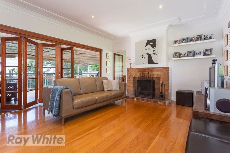 2 Oxley Drive, HOLLAND PARK QLD 4121, Holland Park - Thumbnail 4