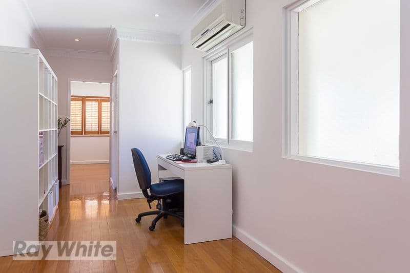 2 Oxley Drive, HOLLAND PARK QLD 4121, Holland Park - Thumbnail 6