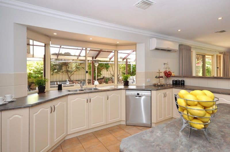 2 Nicholas Walk, ABERFOYLE PARK SA 5159, Aberfoyle Park - Thumbnail 7