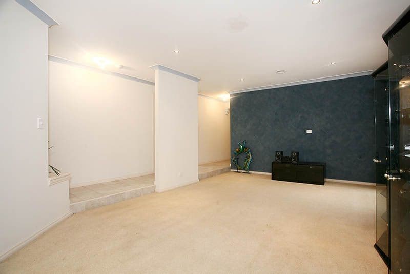 31 Doreen Rogen Way, SOUTH MORANG VIC 3752, South Morang - Thumbnail 6