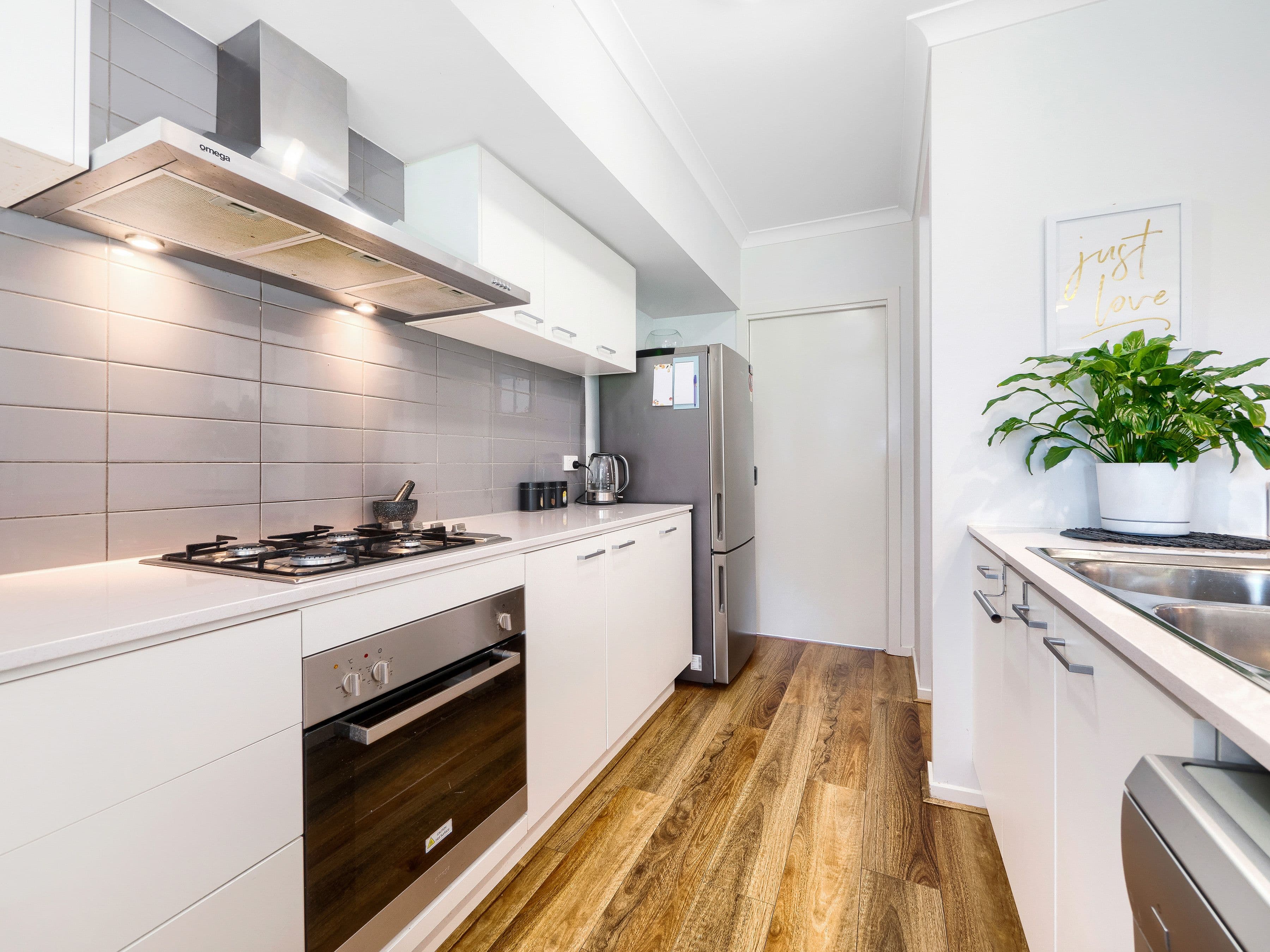 5 Carmichael Avenue, Cranbourne West VIC 3977, Cranbourne West - Thumbnail 2