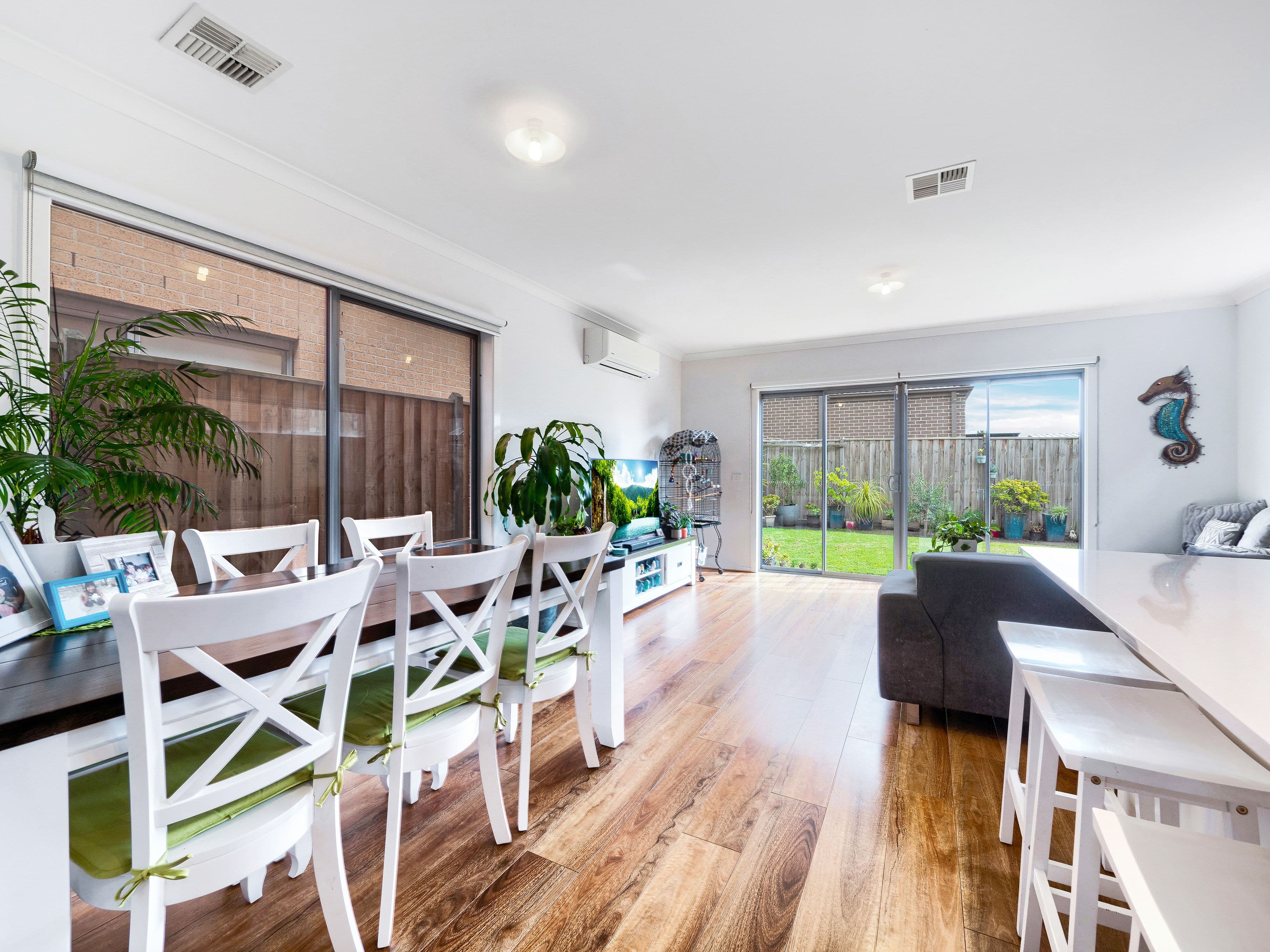 5 Carmichael Avenue, Cranbourne West VIC 3977, Cranbourne West - Thumbnail 4