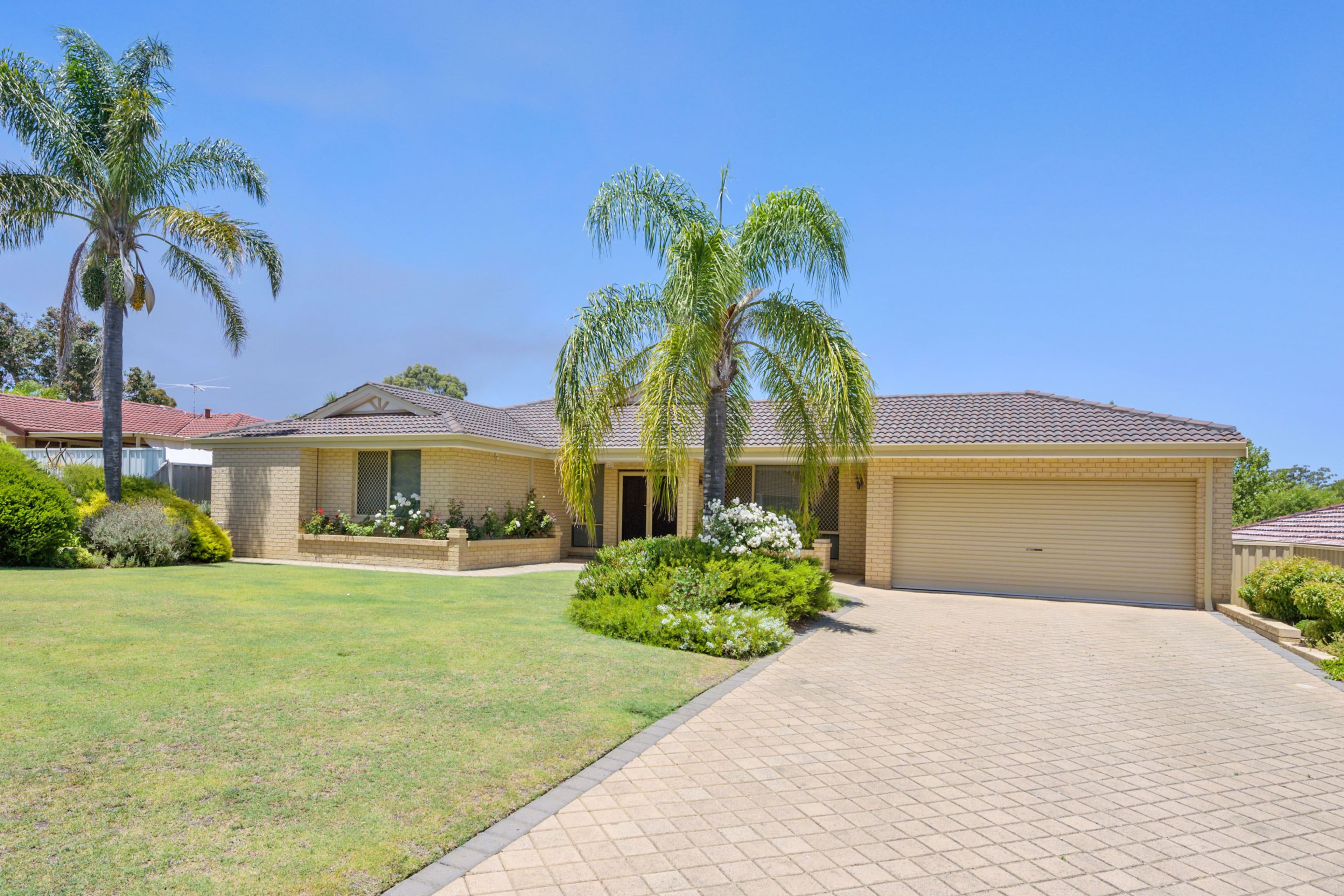 22 Horton Crescent, Marangaroo WA 6064, Marangaroo - Thumbnail 2