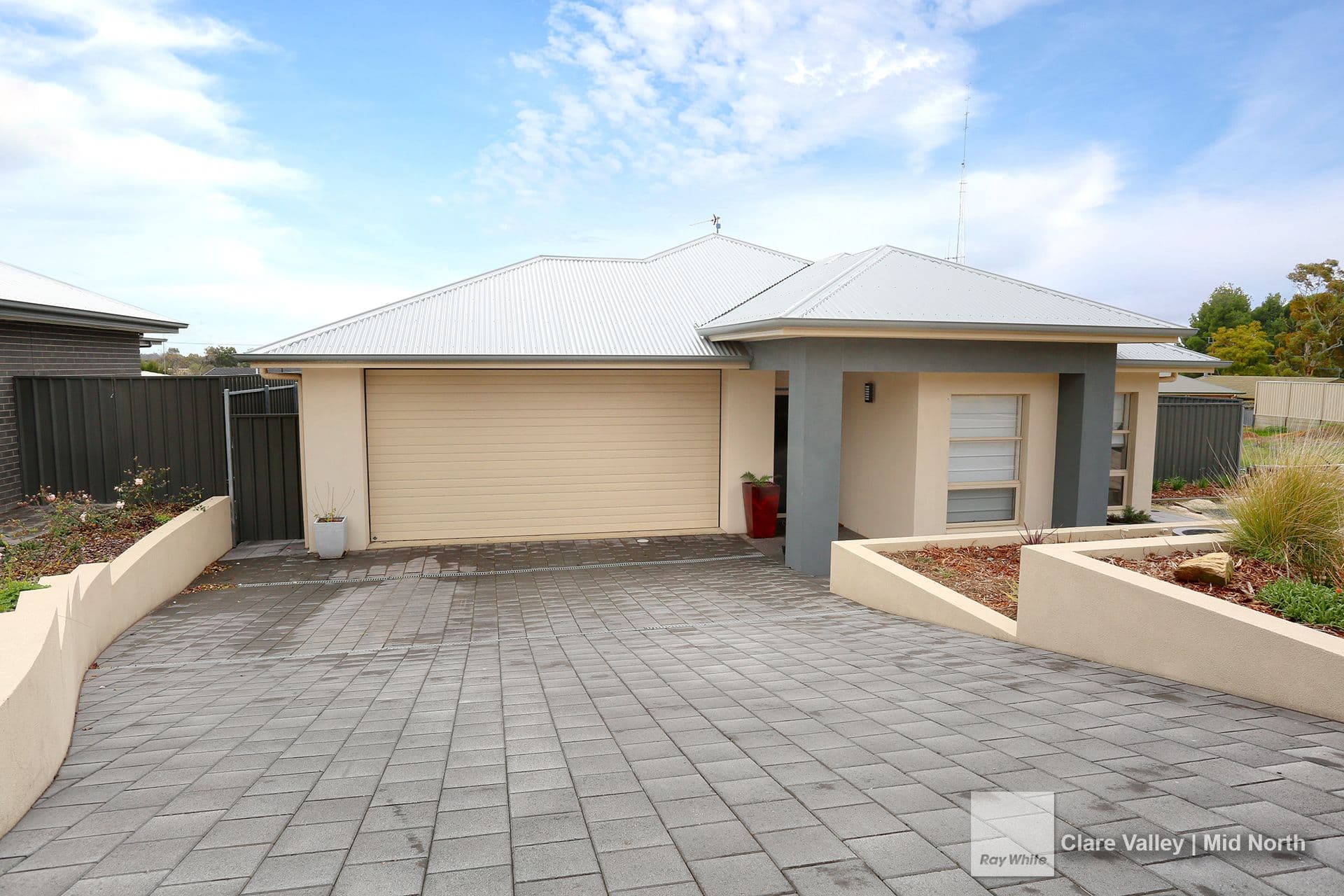 9 Beal Drive, Clare SA 5453, Clare - Image 1
