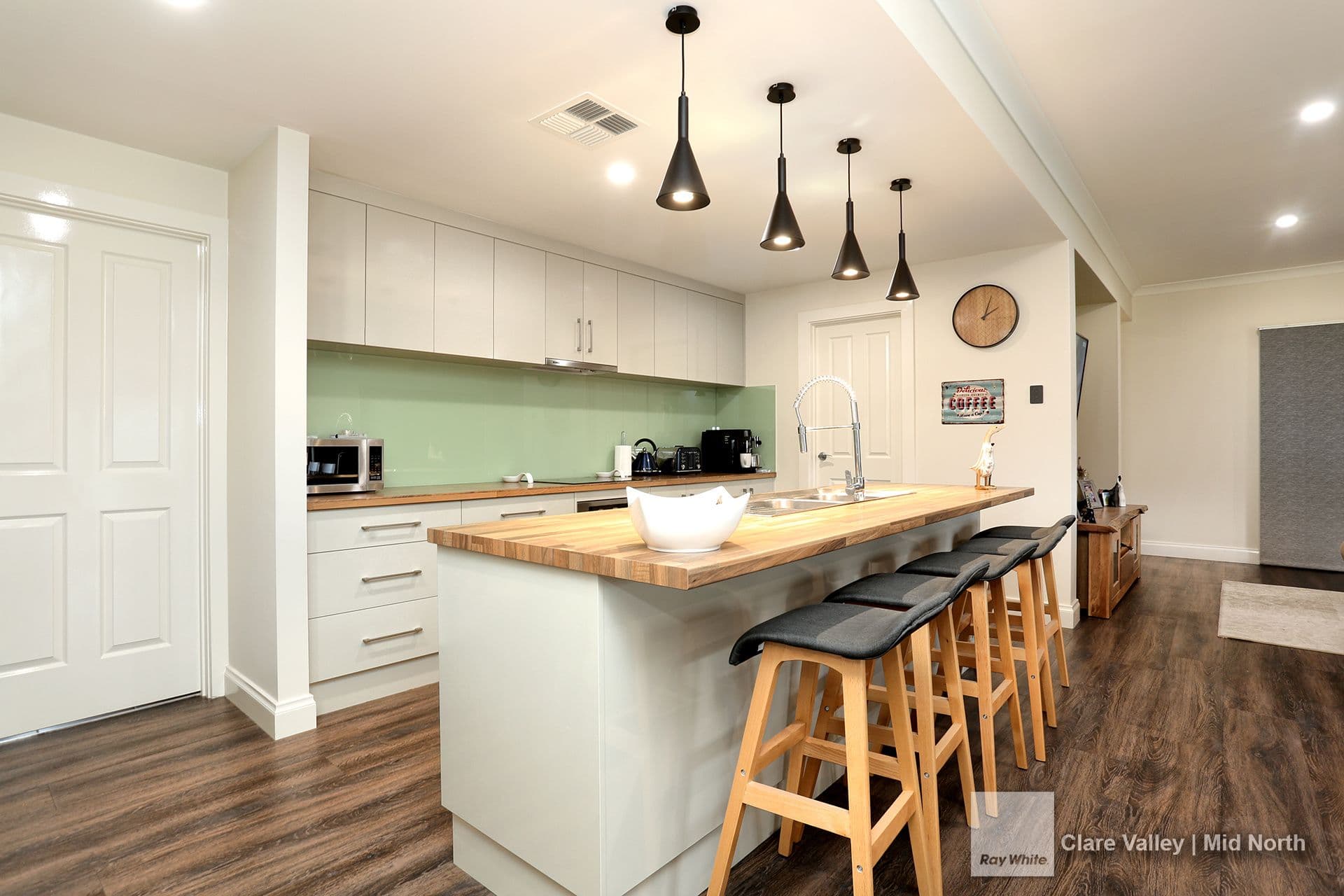 9 Beal Drive, Clare SA 5453, Clare - Thumbnail 2