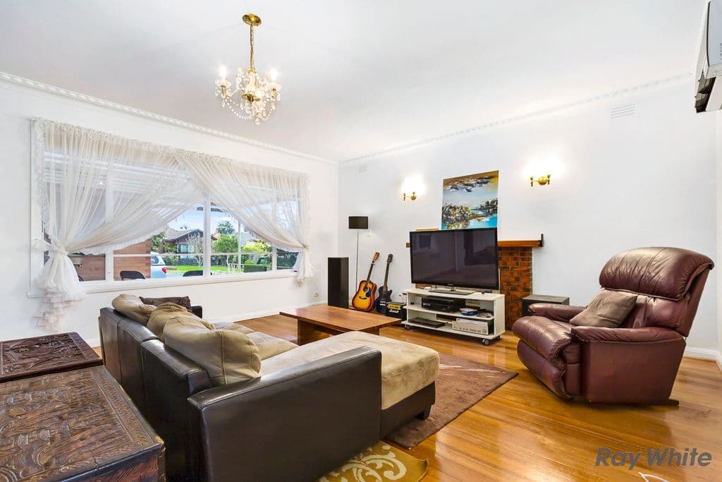 28 Leopold Street, Burwood VIC 3125, Burwood - Thumbnail 2