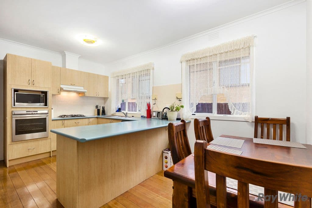 28 Leopold Street, Burwood VIC 3125, Burwood - Thumbnail 3