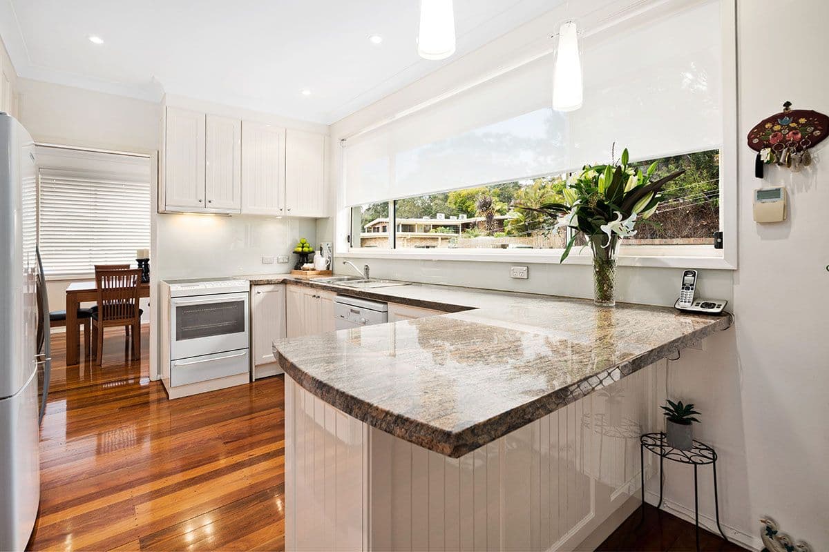 6 Cranbrook Place, Illawong - Thumbnail 3