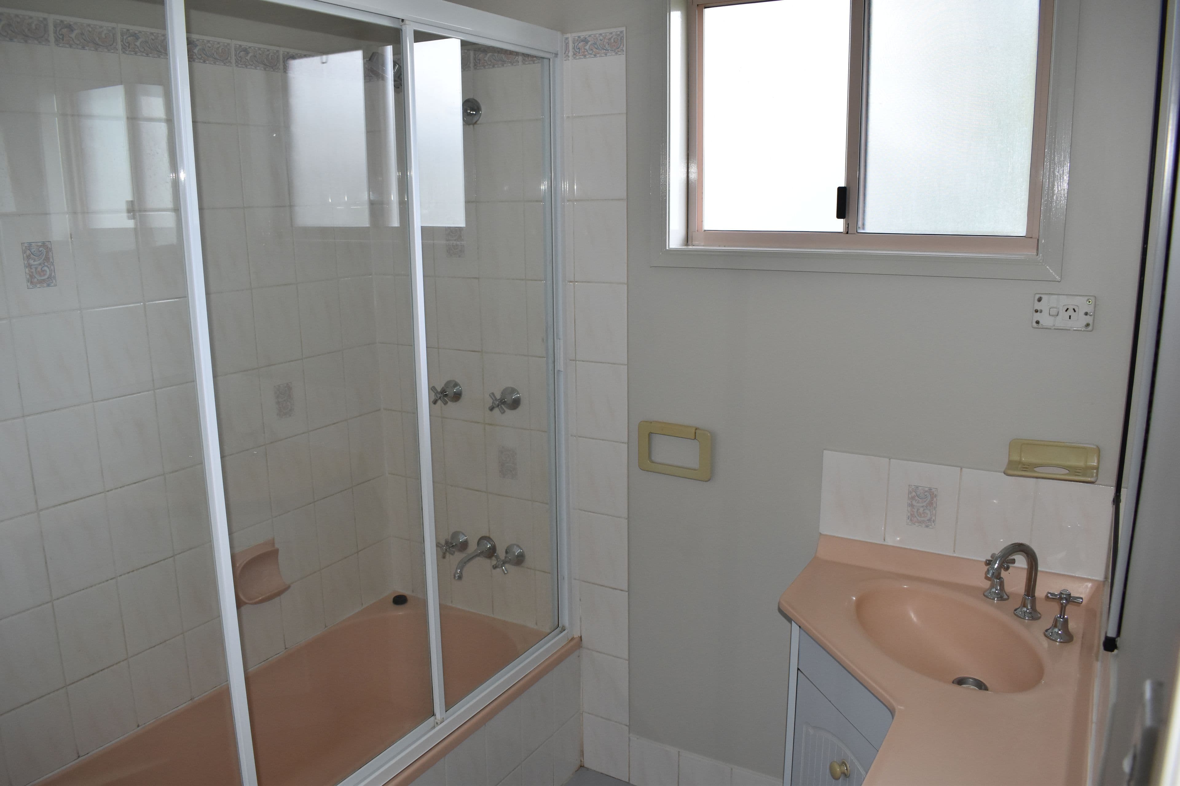 40 White Street, Emerald QLD 4720, Emerald - Thumbnail 7