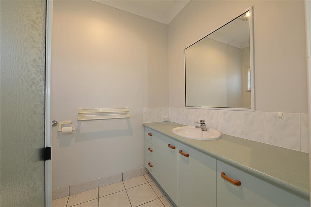 13 Acacia Street, MOORE PARK BEACH QLD 4670, Moore Park Beach - Thumbnail 8