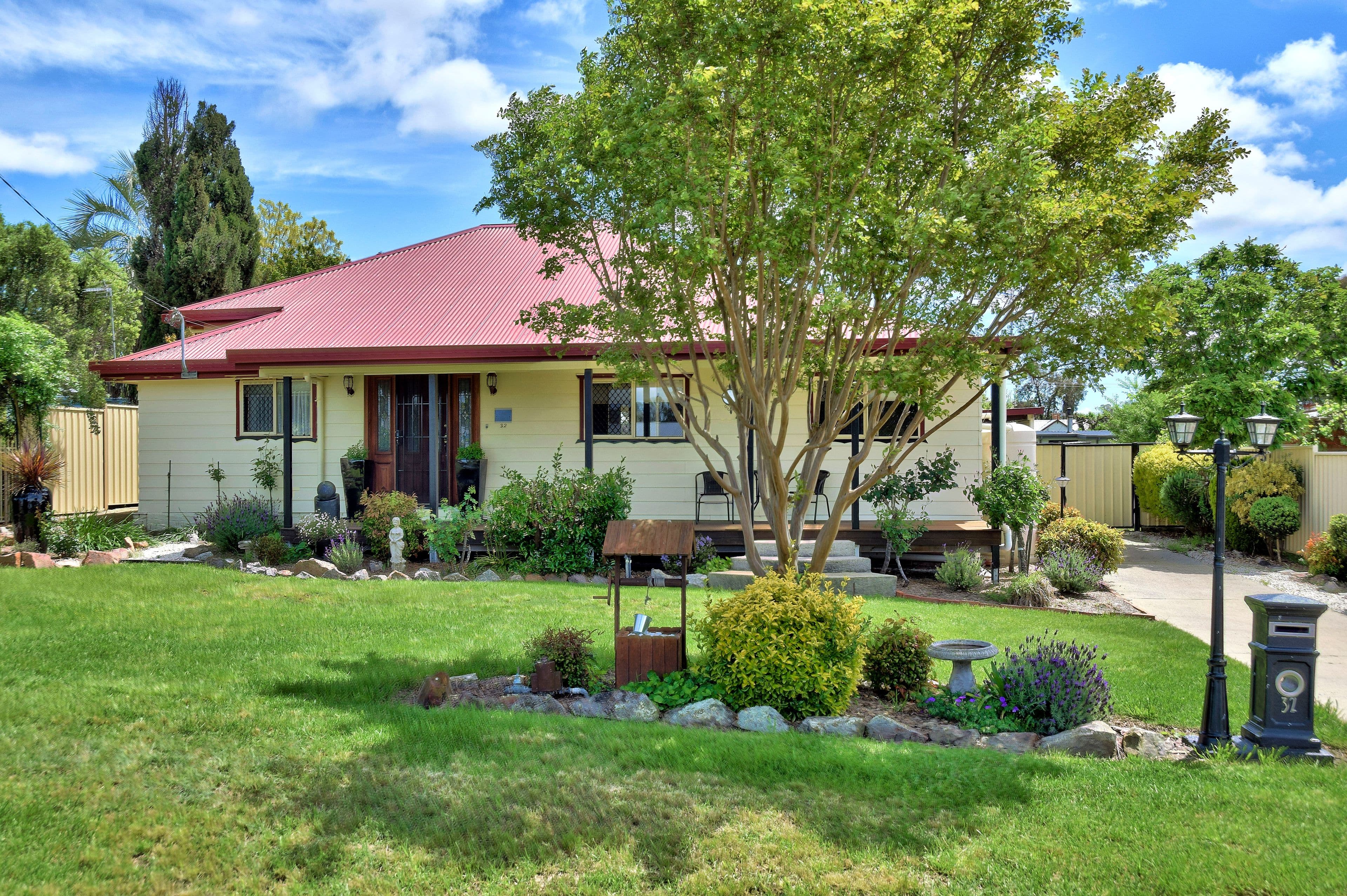 32 Manners Street, Tenterfield NSW 2372, Tenterfield - Image 1
