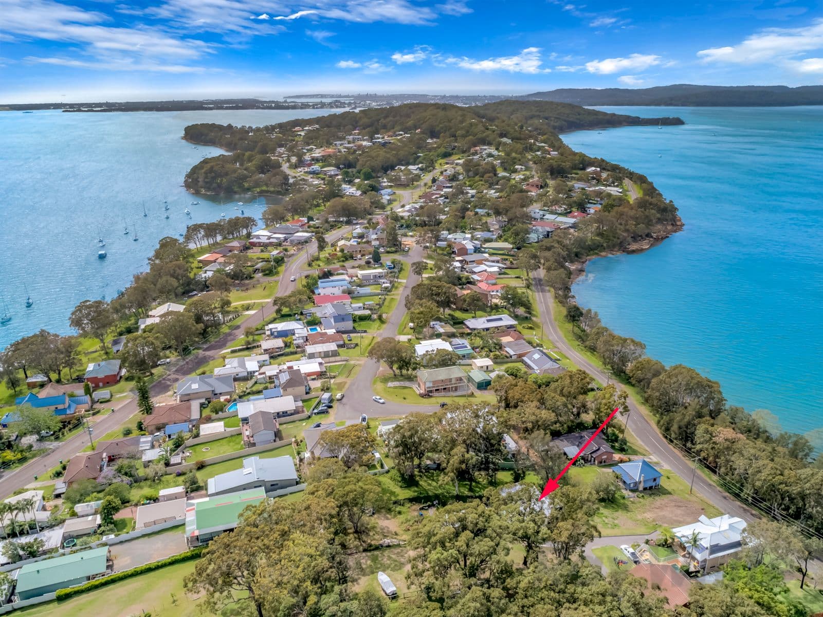 143 Dobell Drive, Wangi Wangi - Image 1
