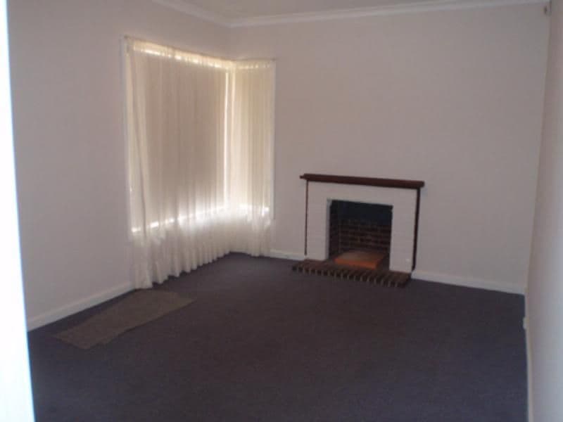 72 Camberwell Road, BALGA WA 6061, Balga - Thumbnail 4