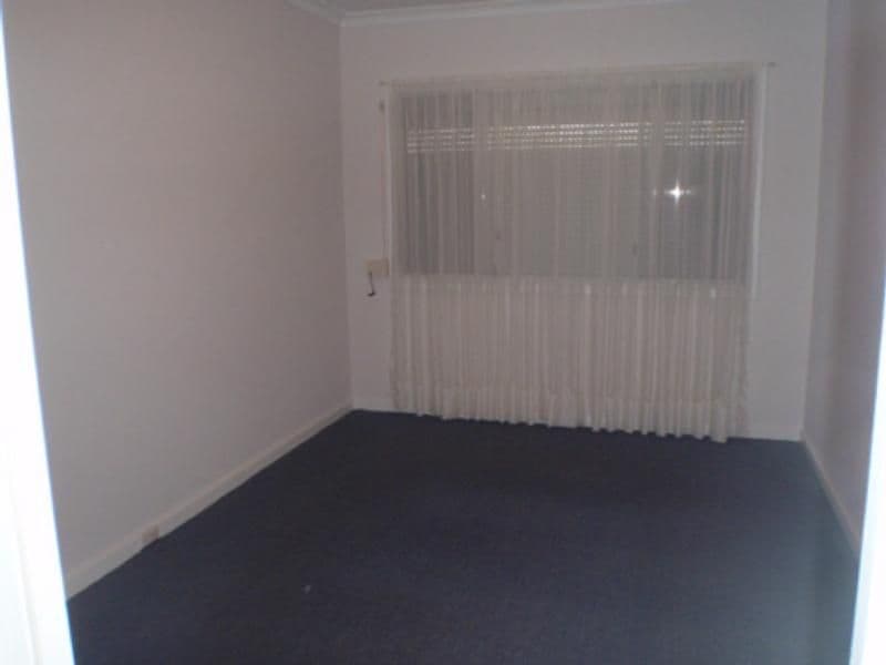 72 Camberwell Road, BALGA WA 6061, Balga - Thumbnail 5