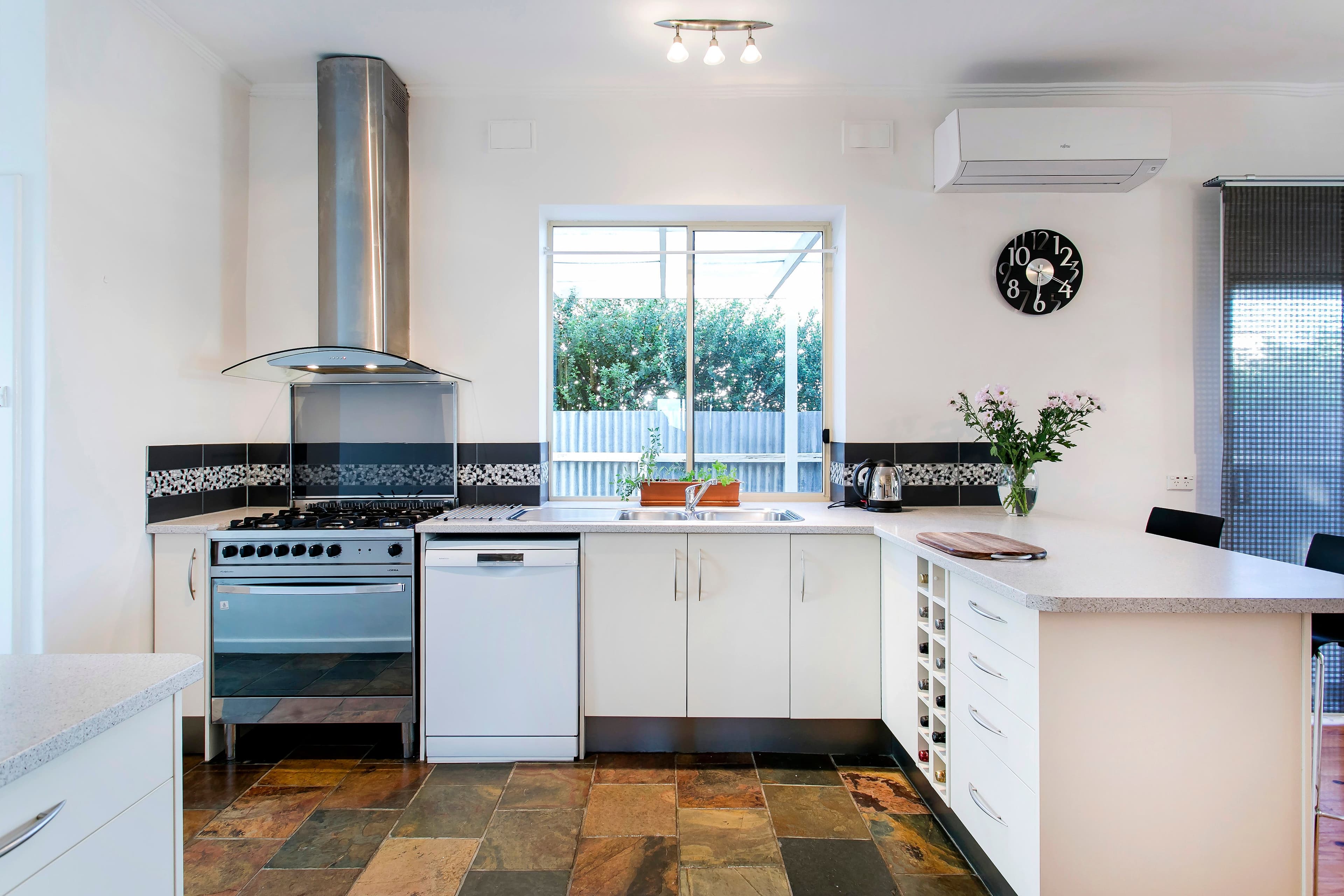 6 Cameron Avenue, Kingston Park SA 5049, Kingston Park - Thumbnail 4