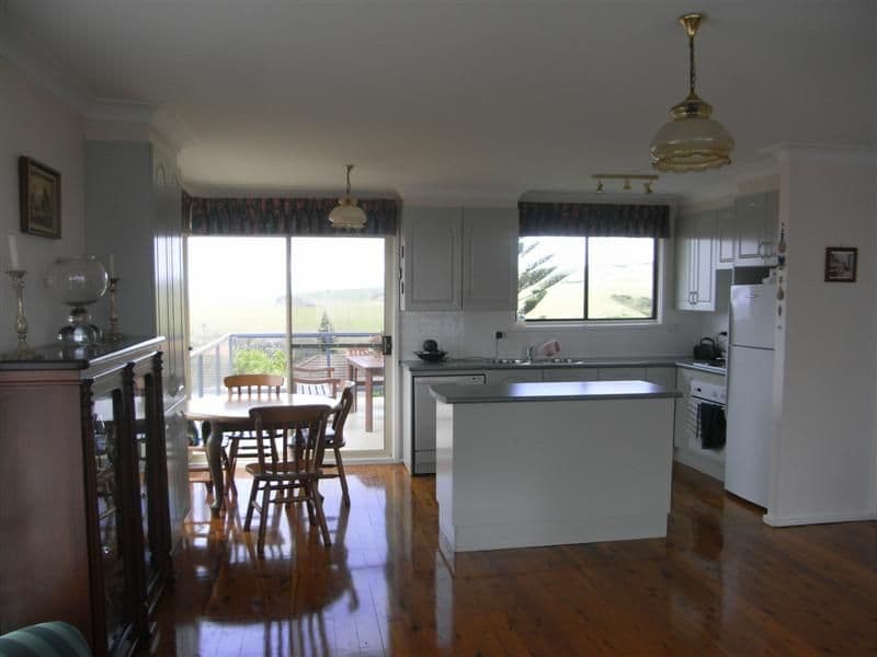 102 Attunga Avenue, KIAMA HEIGHTS NSW 2533, Kiama Heights - Thumbnail 5