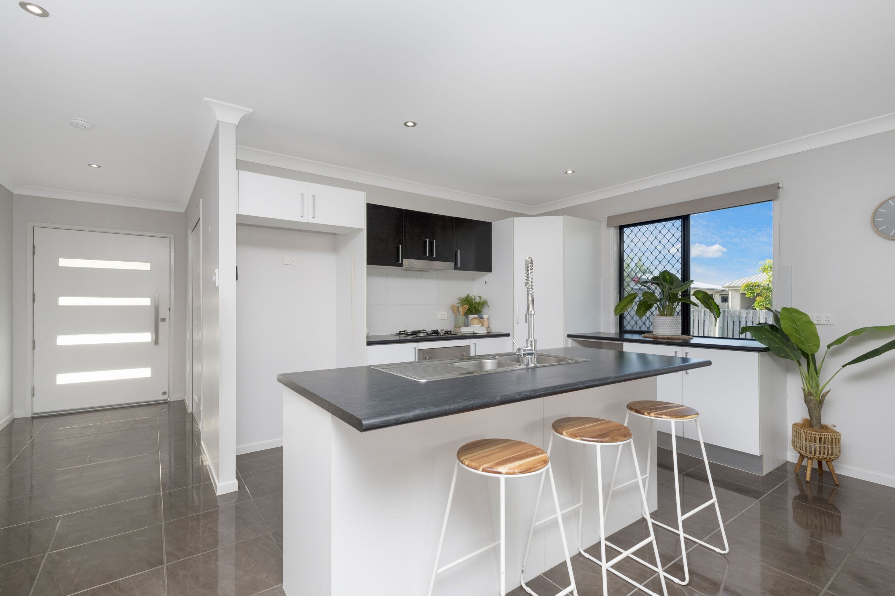 17 Dahlia Street, Burdell QLD 4818, Burdell - Thumbnail 4