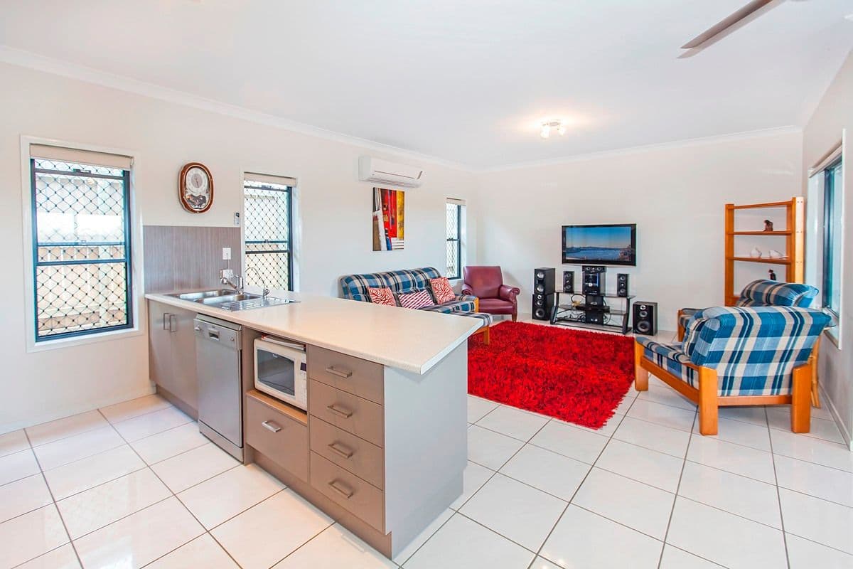 11 Grand Canyon Drive, SPRINGFIELD LAKES QLD 4300, Springfield Lakes - Thumbnail 4