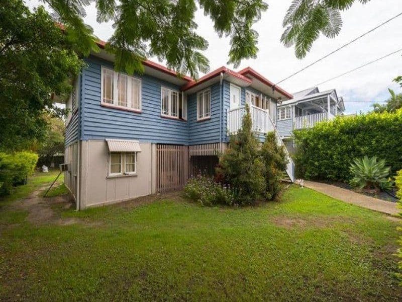 2 Dorames Street, HENDRA QLD 4011, Hendra - Thumbnail 2