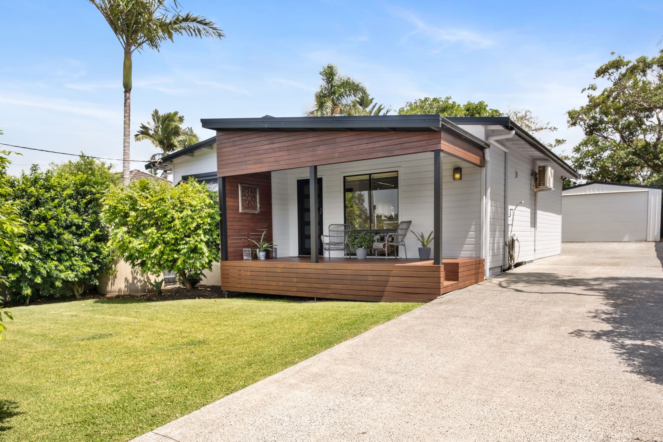 945 The Entrance Road, Forresters Beach NSW 2260, Forresters Beach - Thumbnail 2
