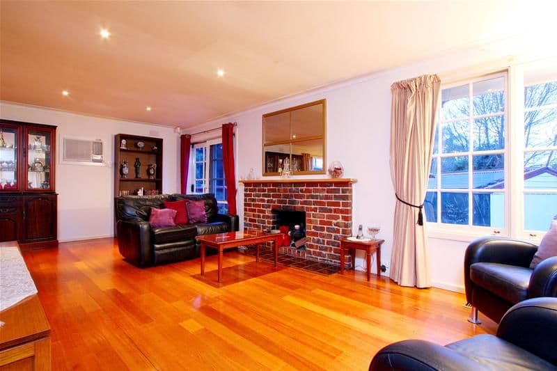 10 Hillboro Court, WATSONIA VIC 3087, Watsonia - Thumbnail 2