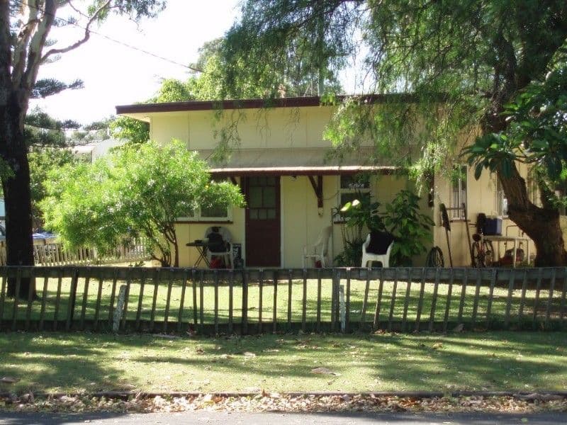 52 Iando Street, COOMBABAH QLD 4216, Coombabah - Thumbnail 2