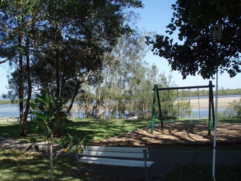 52 Iando Street, COOMBABAH QLD 4216, Coombabah - Thumbnail 4