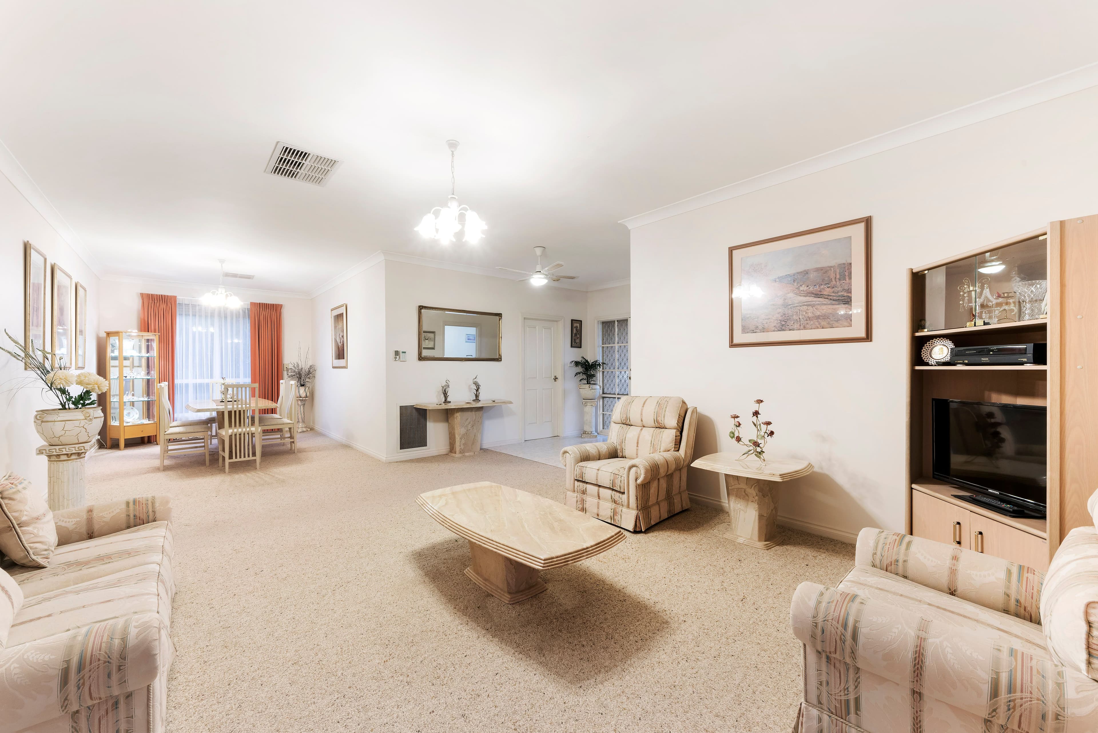 13 Cleveland Court, Rowville VIC 3178, Rowville - Thumbnail 2
