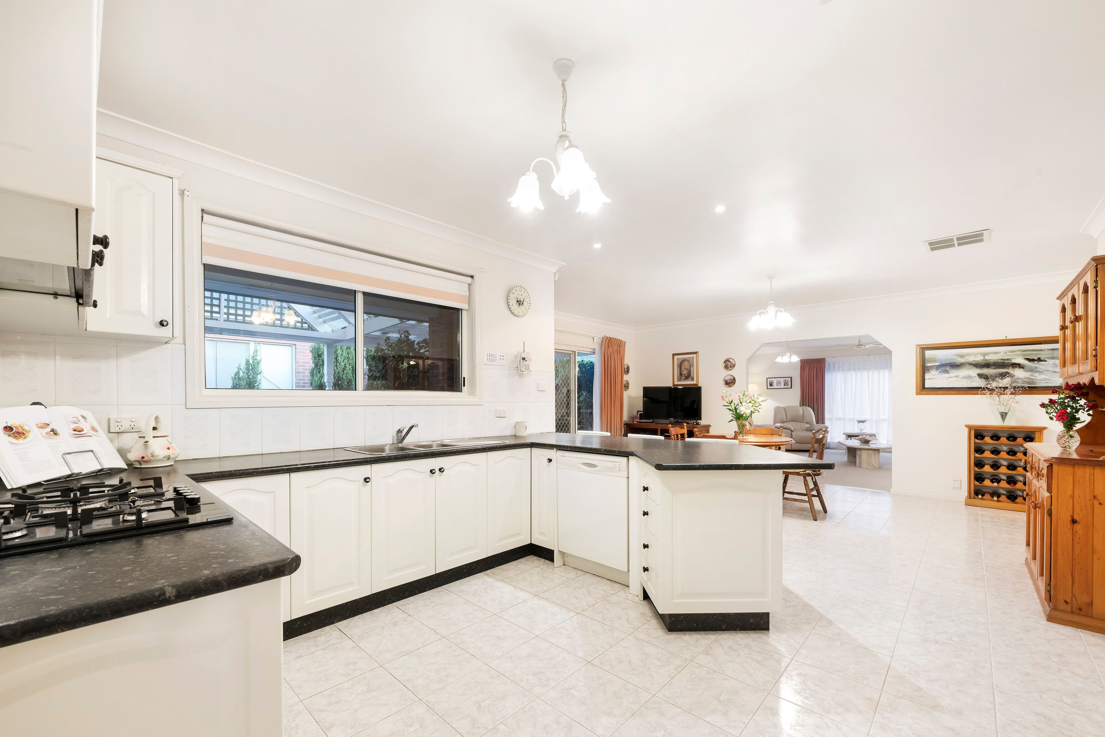 13 Cleveland Court, Rowville VIC 3178, Rowville - Thumbnail 5