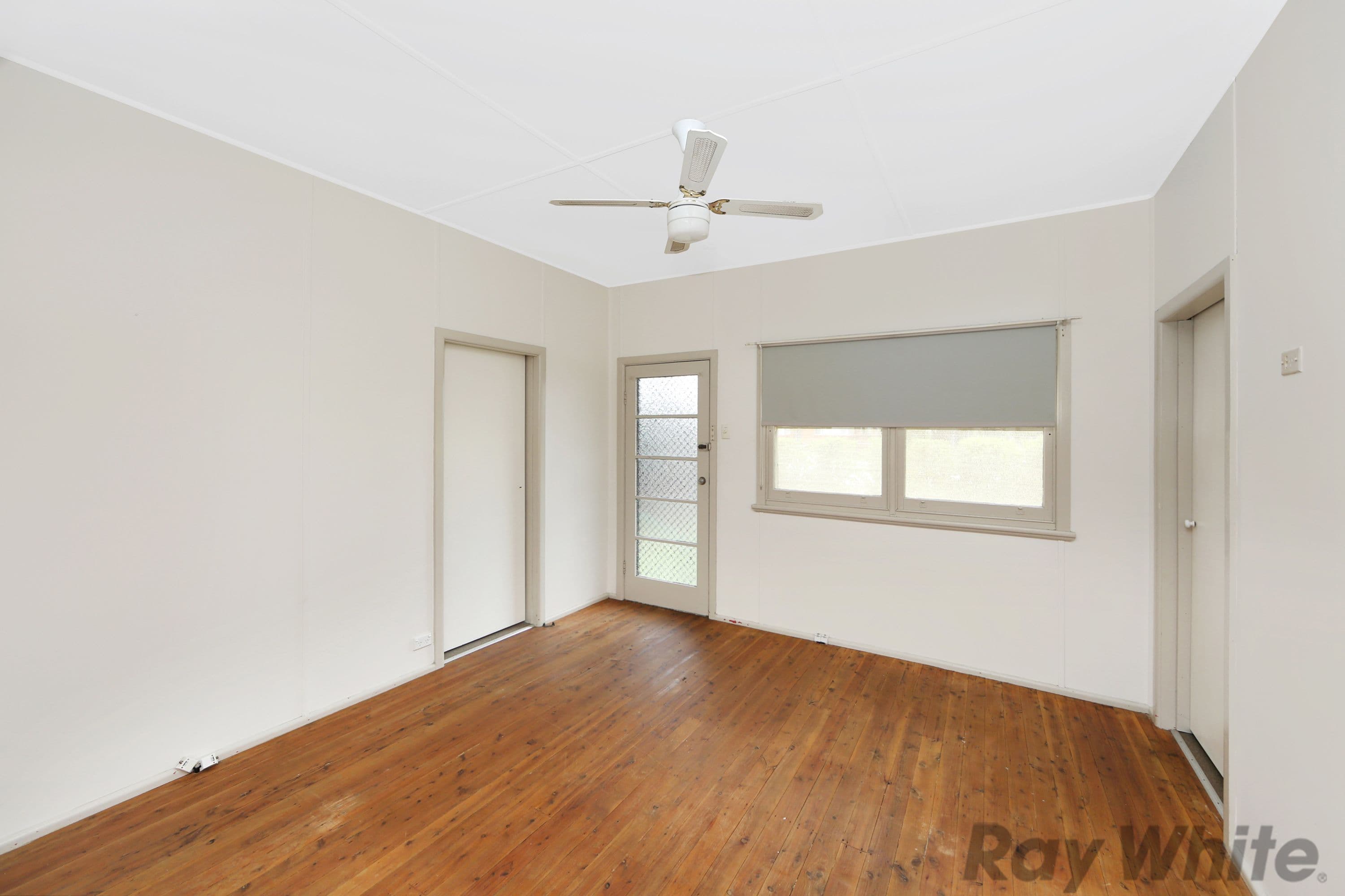31 Crossingham Street, Canton Beach - Thumbnail 8