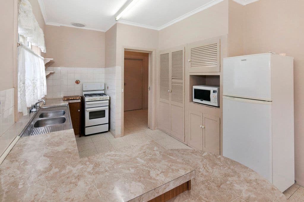 17 McKee Street, Golden Point VIC 3350, Golden Point - Thumbnail 6