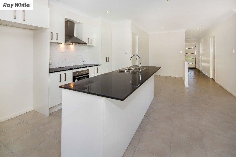 6 Folkes Close, Bellbird Park QLD 4300, Bellbird Park - Thumbnail 4