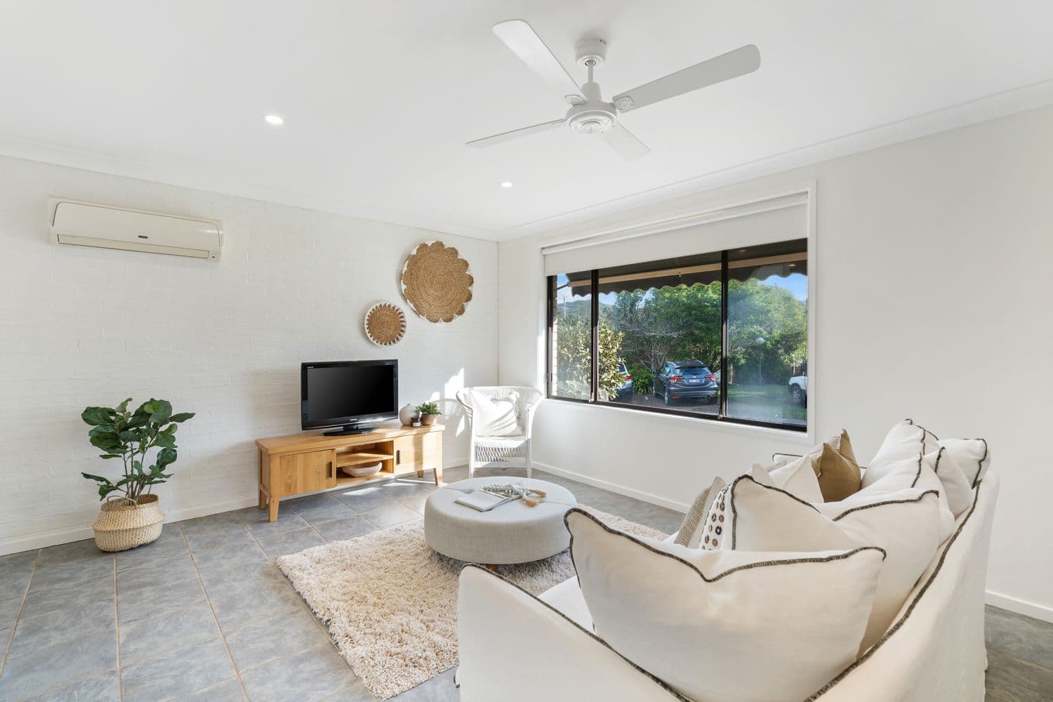 1 Hobbs Close, Bateau Bay NSW 2261, Bateau Bay - Thumbnail 2