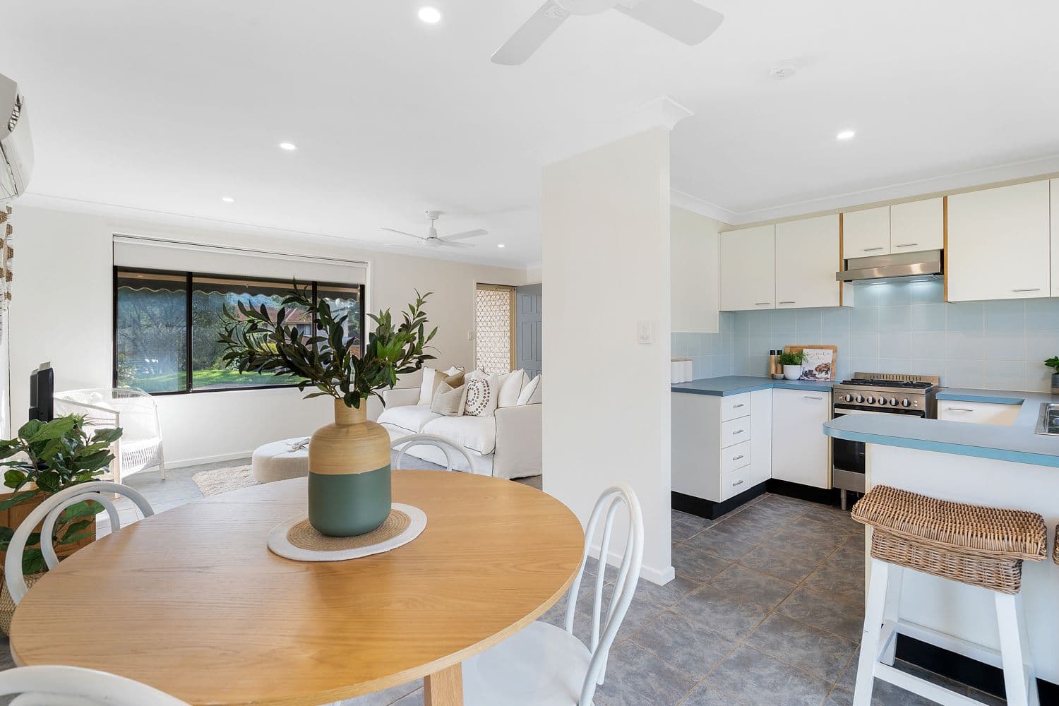 1 Hobbs Close, Bateau Bay NSW 2261, Bateau Bay - Thumbnail 3