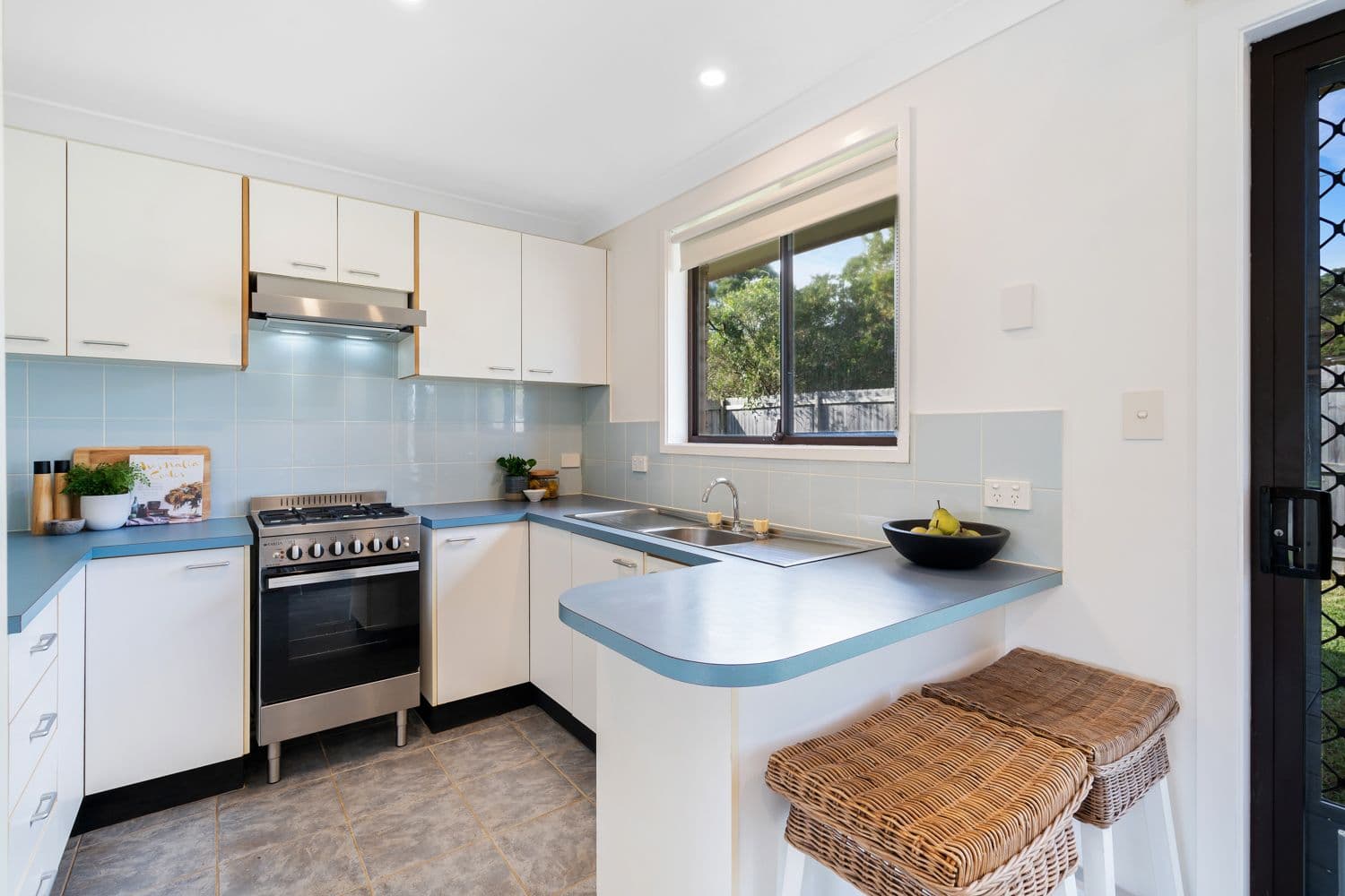 1 Hobbs Close, Bateau Bay NSW 2261, Bateau Bay - Thumbnail 4
