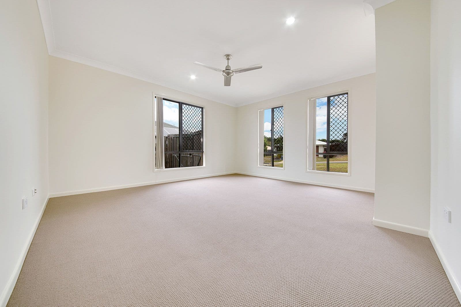29 Briffney Street, Kirkwood QLD 4680, Kirkwood - Thumbnail 5