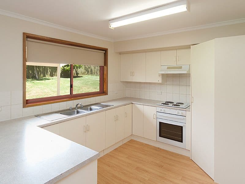 13 Boronia Court, MOUNT BARKER SA 5251, Mount Barker - Thumbnail 3
