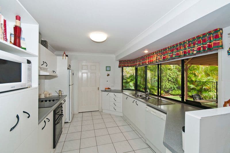 25 Cannon Drive, CURRUMBIN WATERS QLD 4223, Currumbin Waters - Thumbnail 8